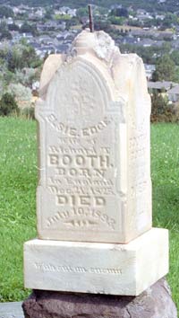 Elsie Edge grave