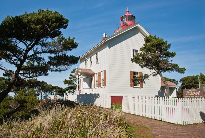 Yaquina Bay Lighthouse